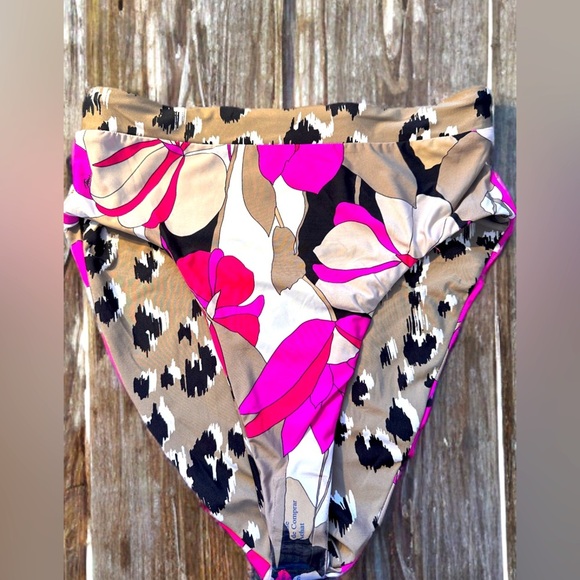 NWT Trina Turk Women's Standard Lynx Reversible Banded High Waist Bikini Bottom - Picture 3 of 9